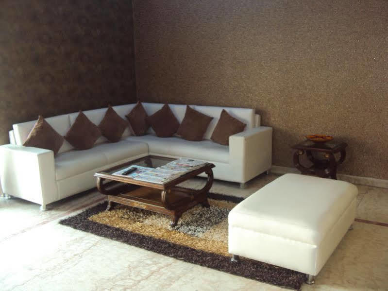 Hotel Ashoka International New Delhi Exteriör bild
